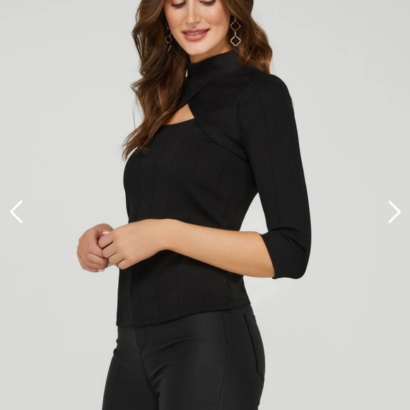 Black 3/4 sleeve top - Picture 2 of 2